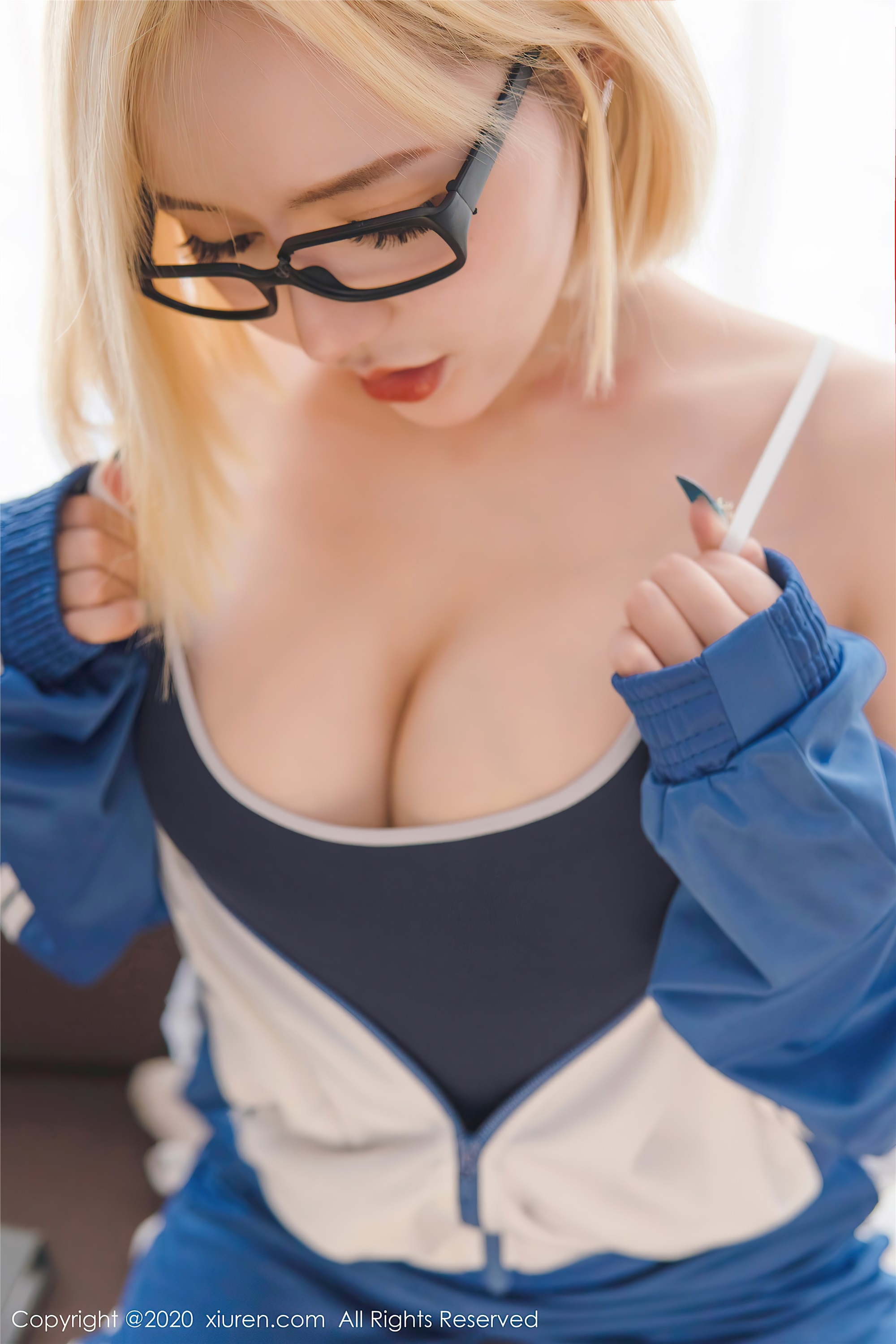 XiuRen秀人网  2020.12.28 No.2945 文静儿